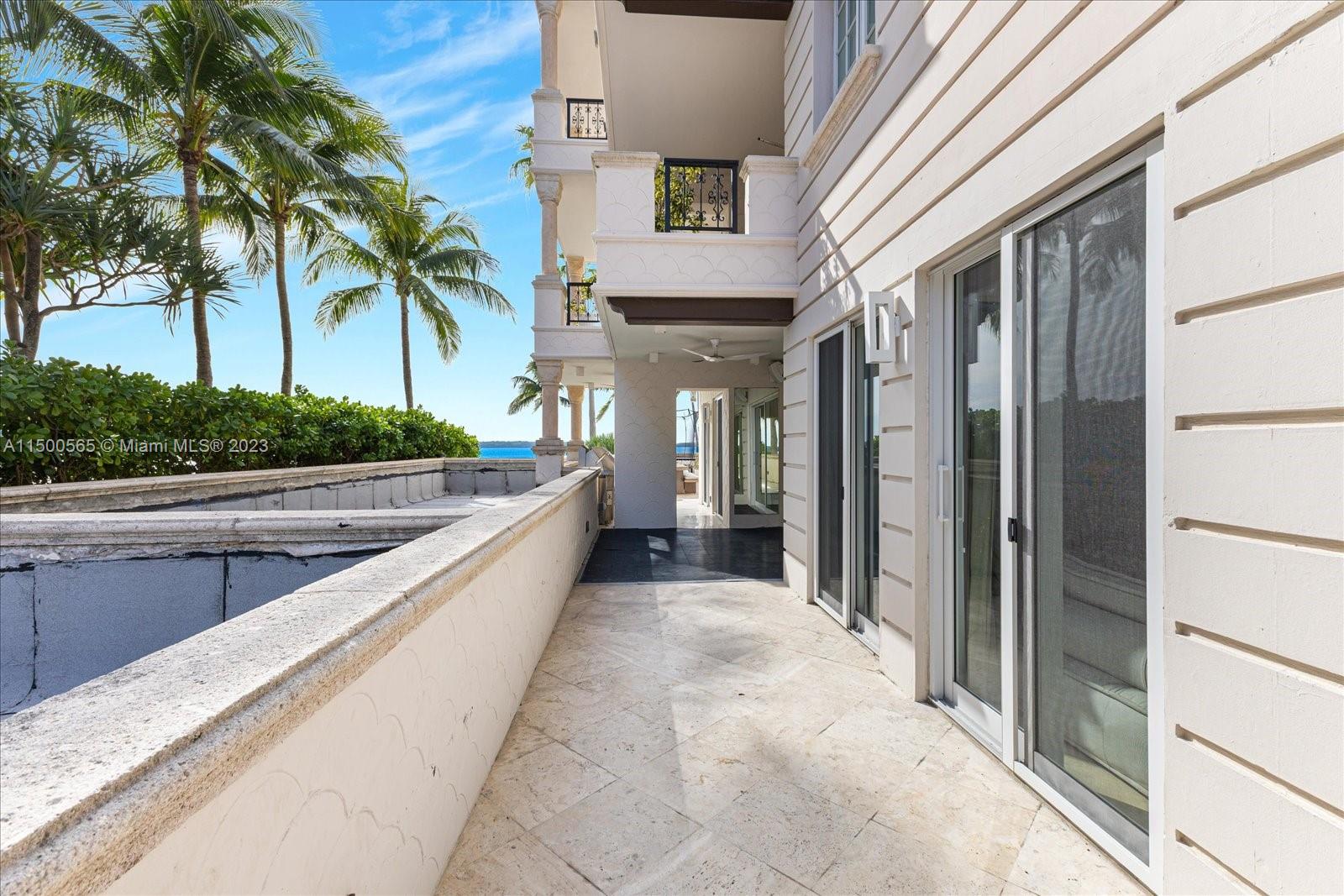 5211 Fisher Island Dr Unit: 5211