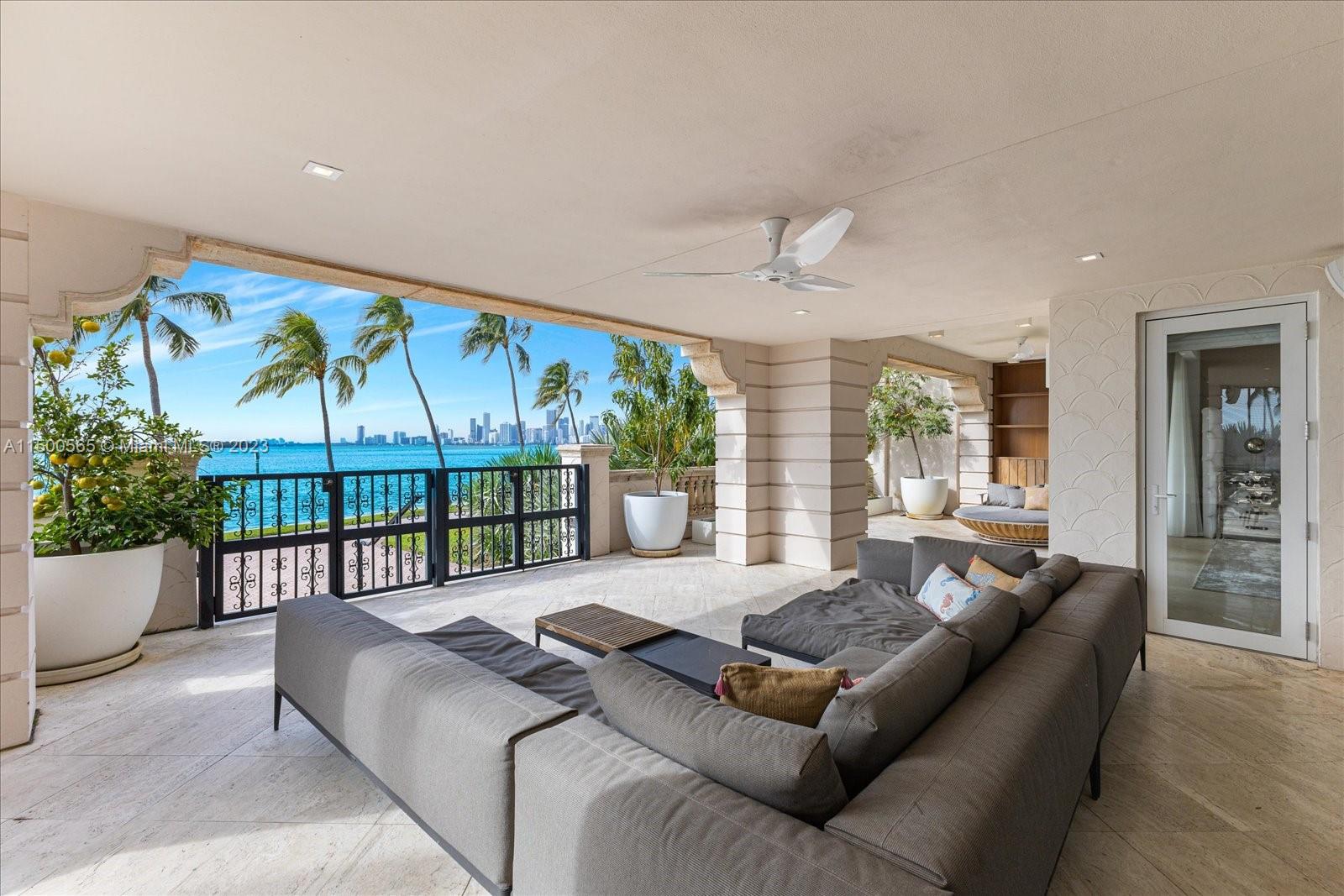 5211 Fisher Island Dr Unit: 5211