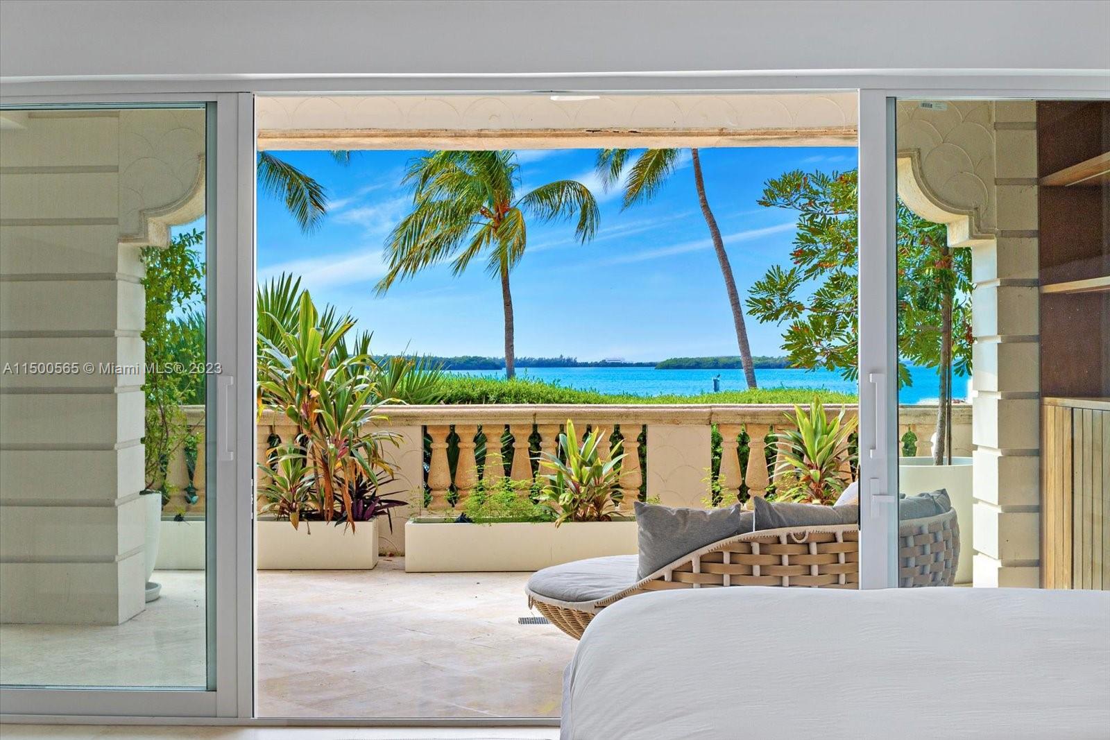 5211 Fisher Island Dr Unit: 5211