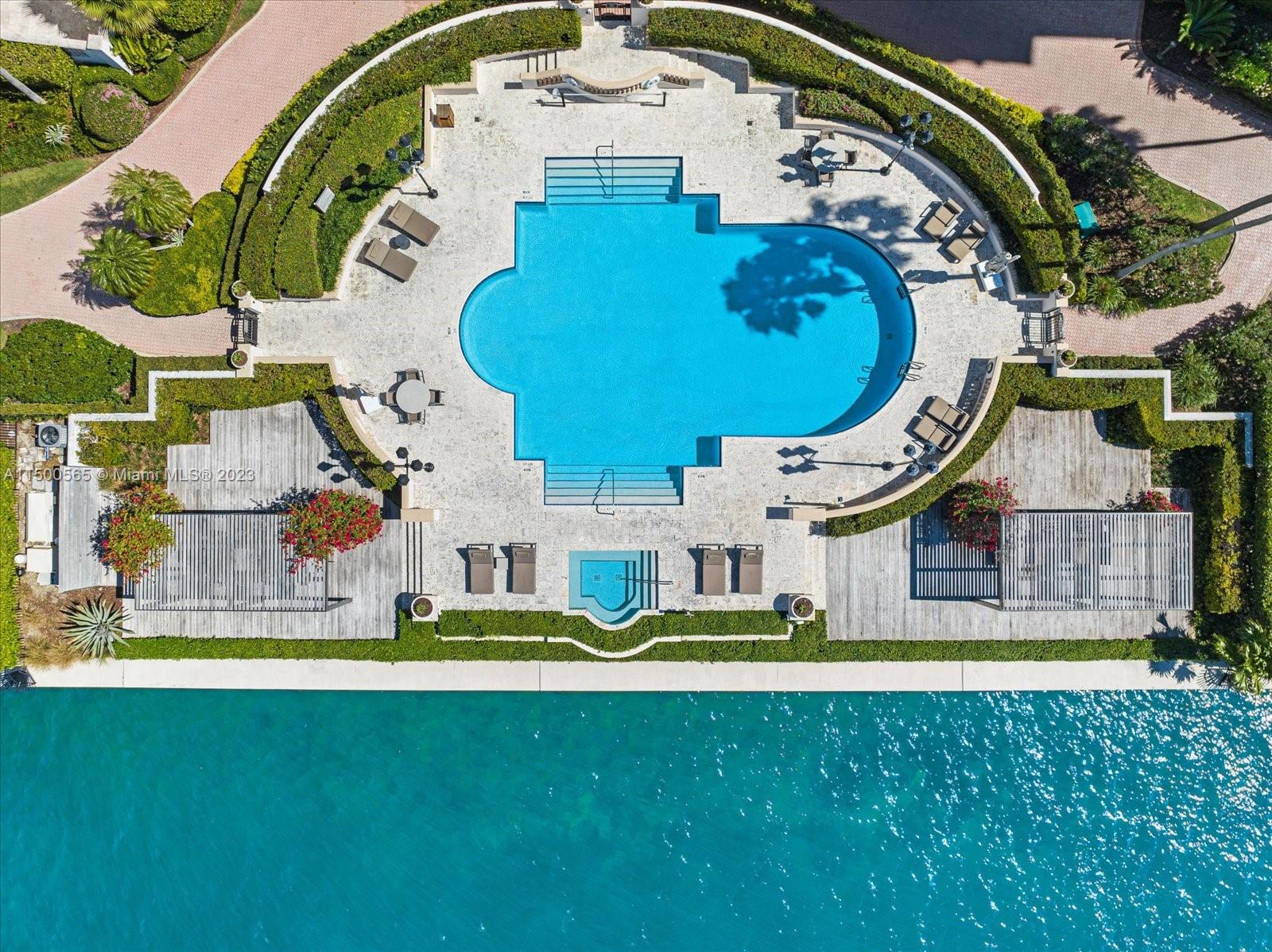 5211 Fisher Island Dr Unit: 5211