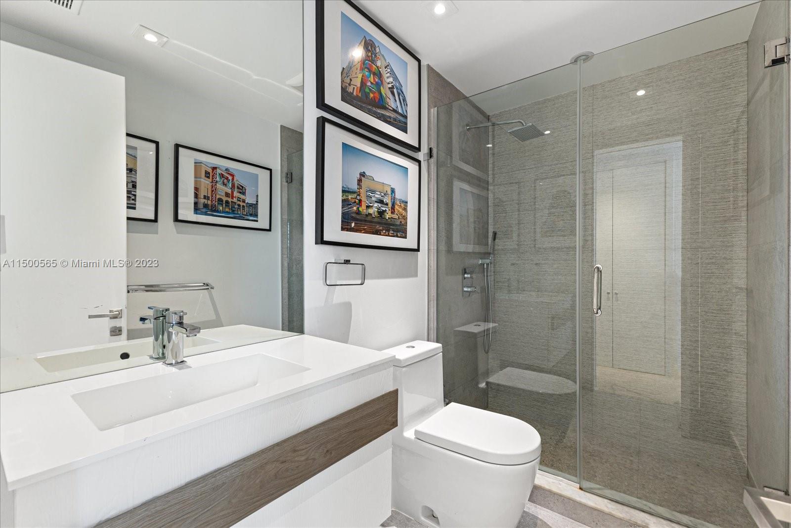 5211 Fisher Island Dr Unit: 5211