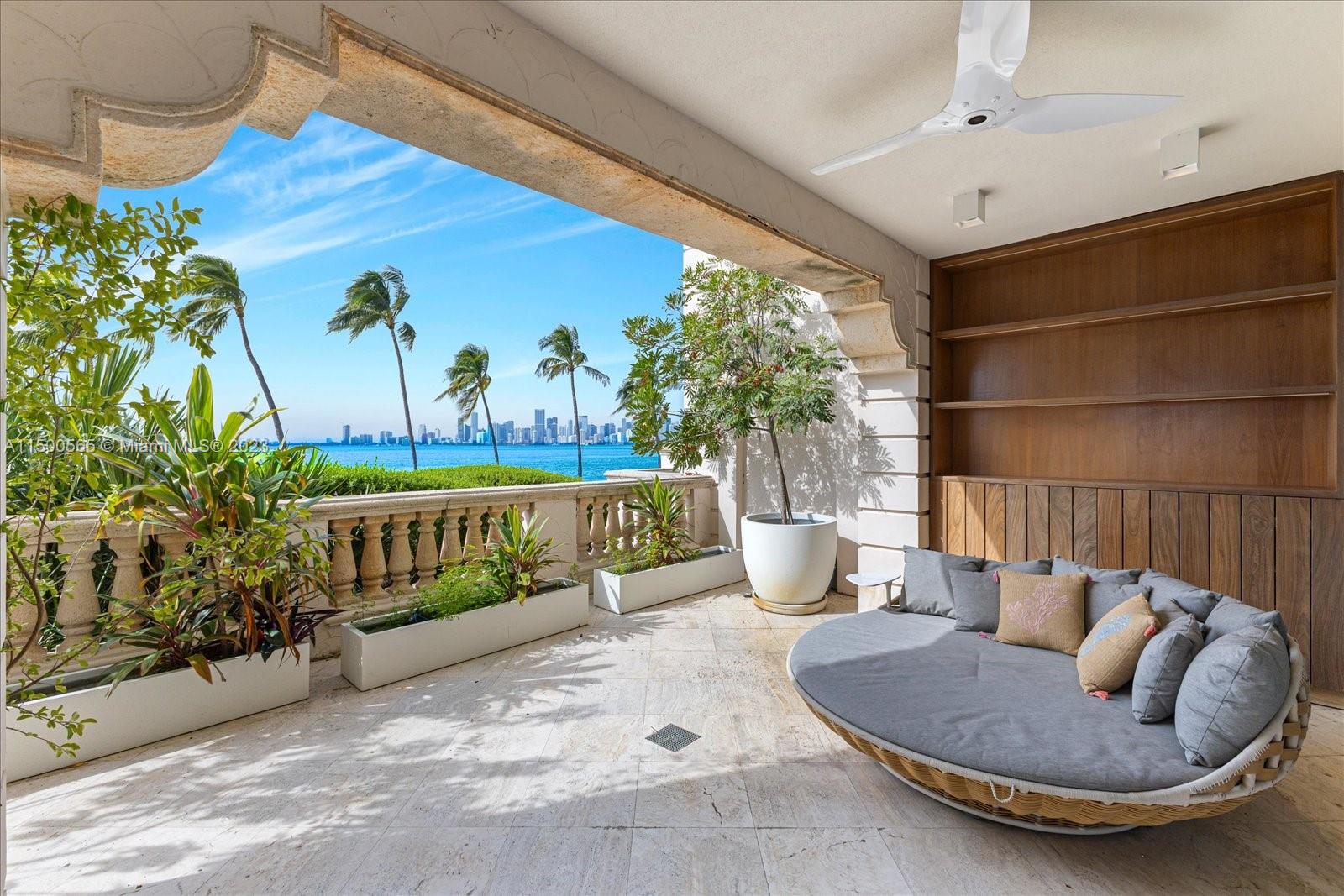 5211 Fisher Island Dr Unit: 5211