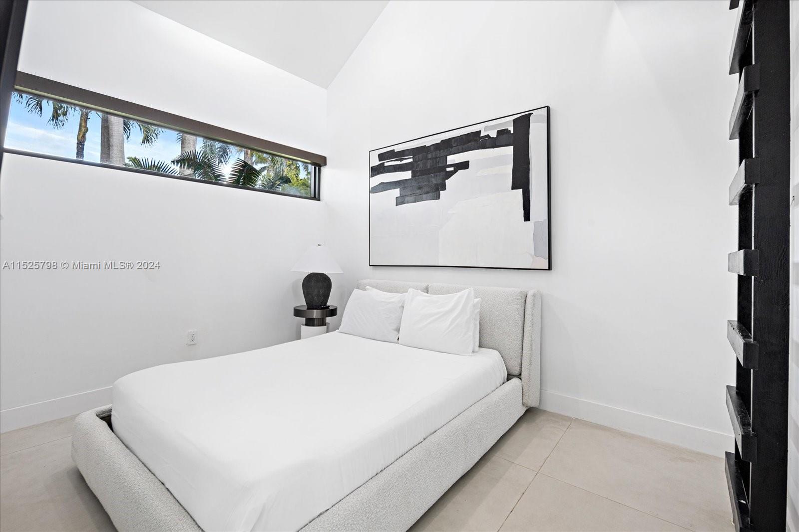 7720 Miami View Dr