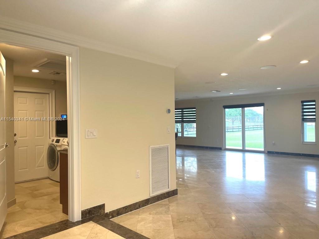 1450 SW 139th Ave