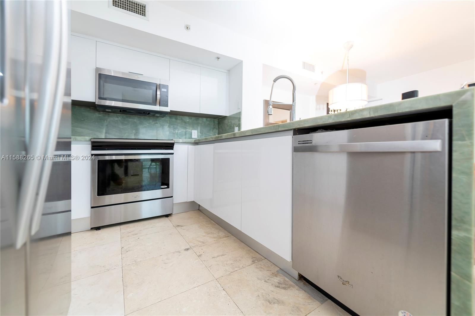 90 Alton Rd # 2304