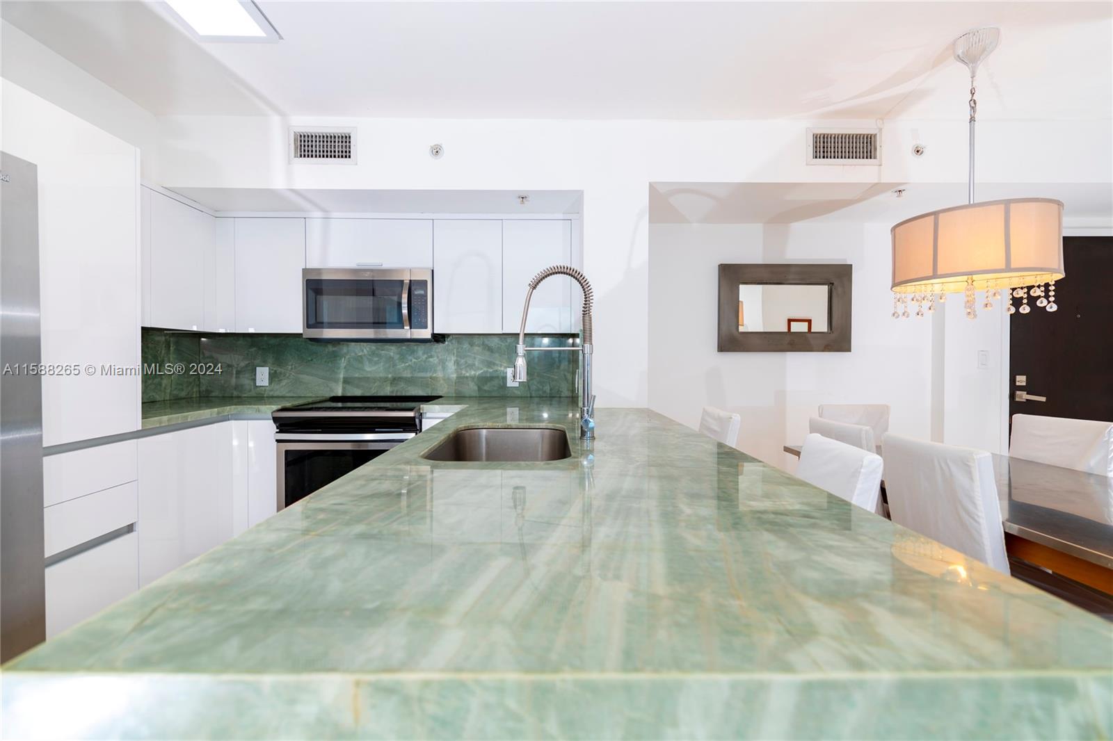 90 Alton Rd # 2304
