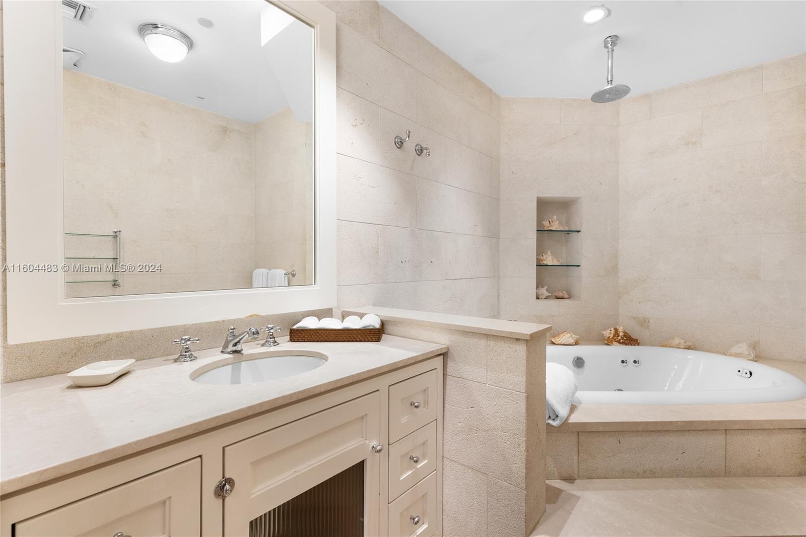 7412 Fisher Island Dr # 7412