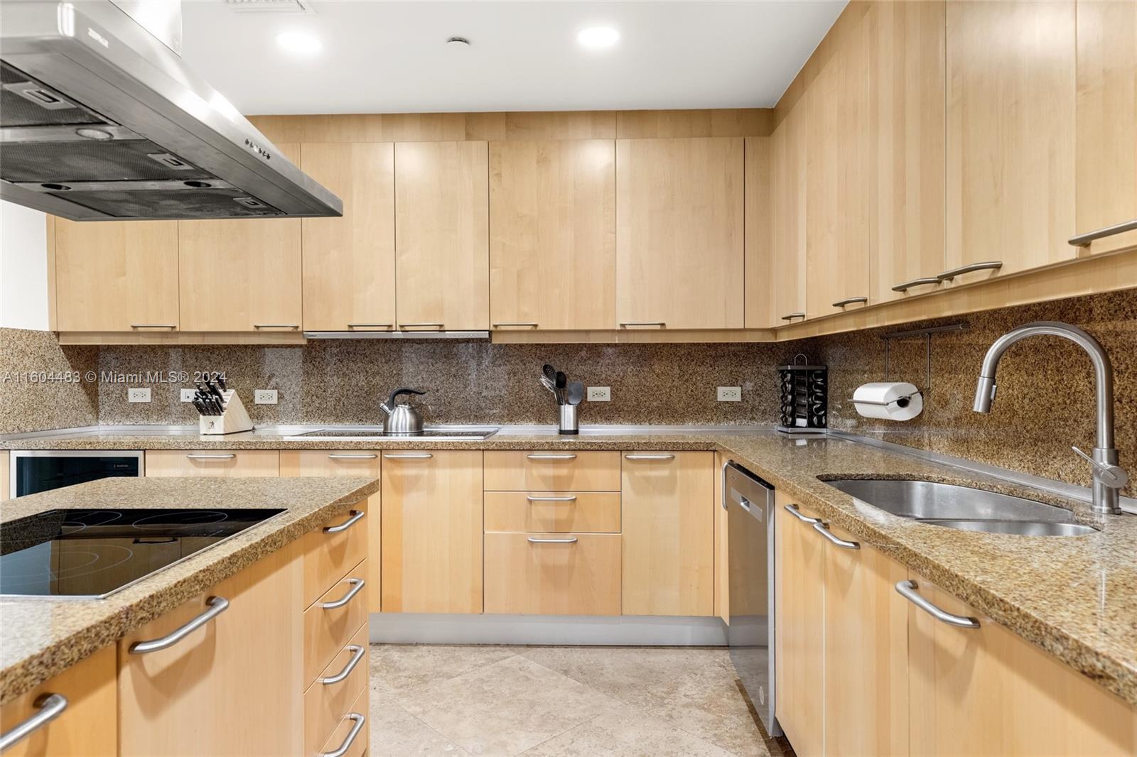 7412 Fisher Island Dr # 7412