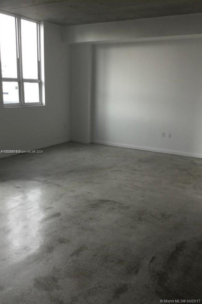 234 NE 3rd St # 505