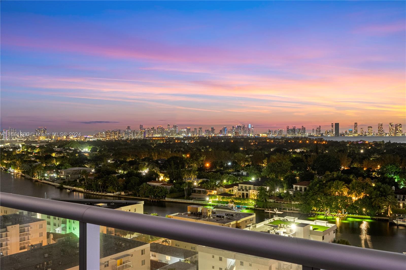 3737 Collins Ave # 1404 Unit: S-1404