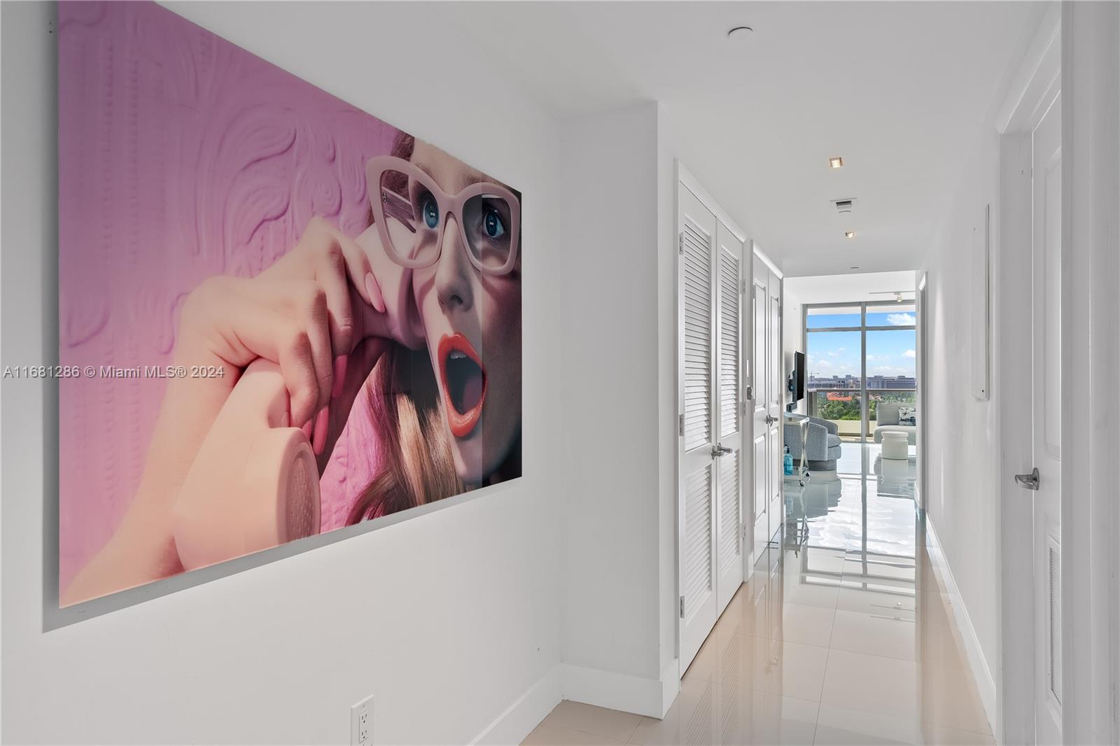 3737 Collins Ave # 1404 Unit: S-1404