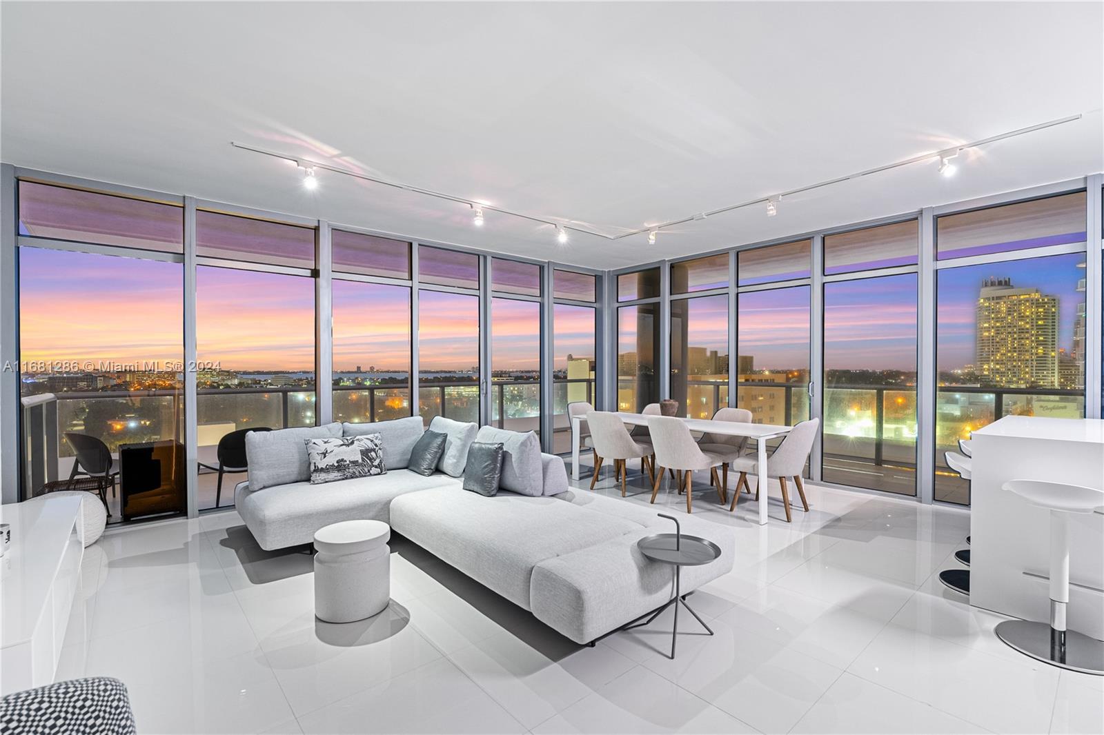 3737 Collins Ave # 1404 Unit: S-1404