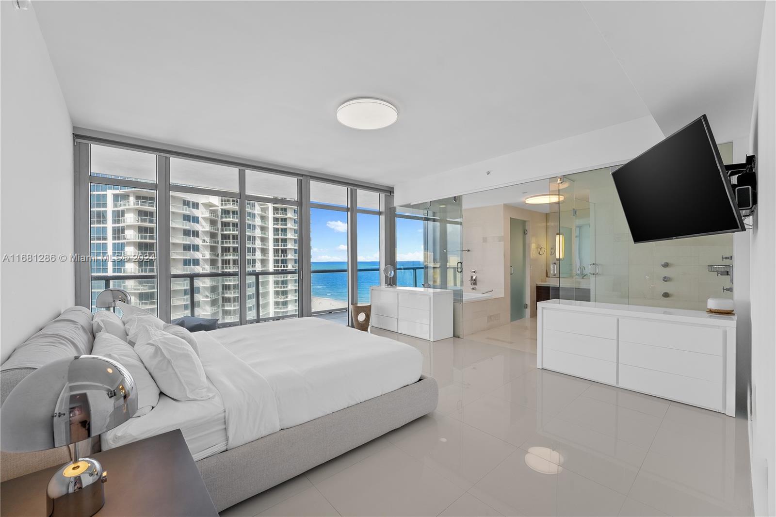 3737 Collins Ave # 1404 Unit: S-1404