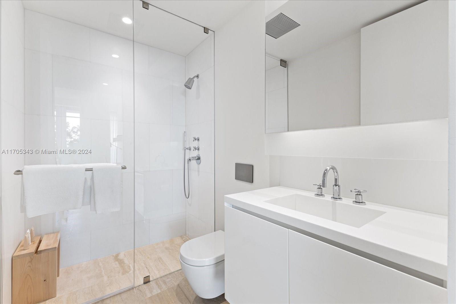 9001 Collins Ave # 402 Unit: S-402