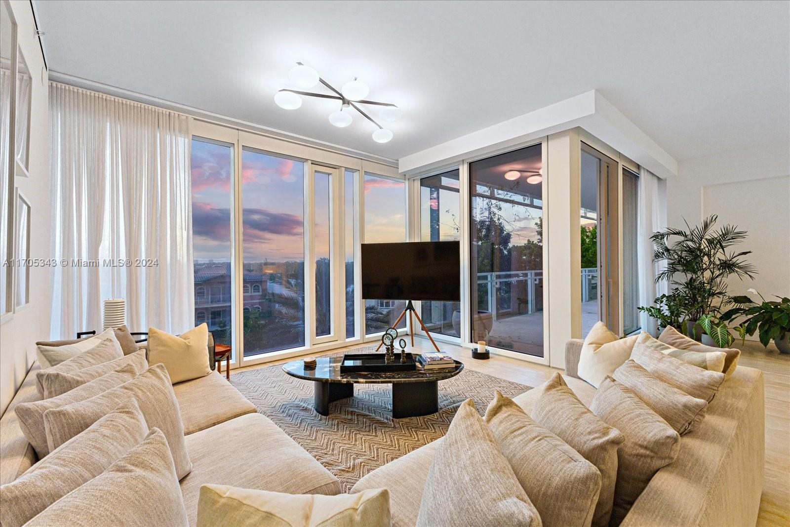 9001 Collins Ave # 402 Unit: S-402