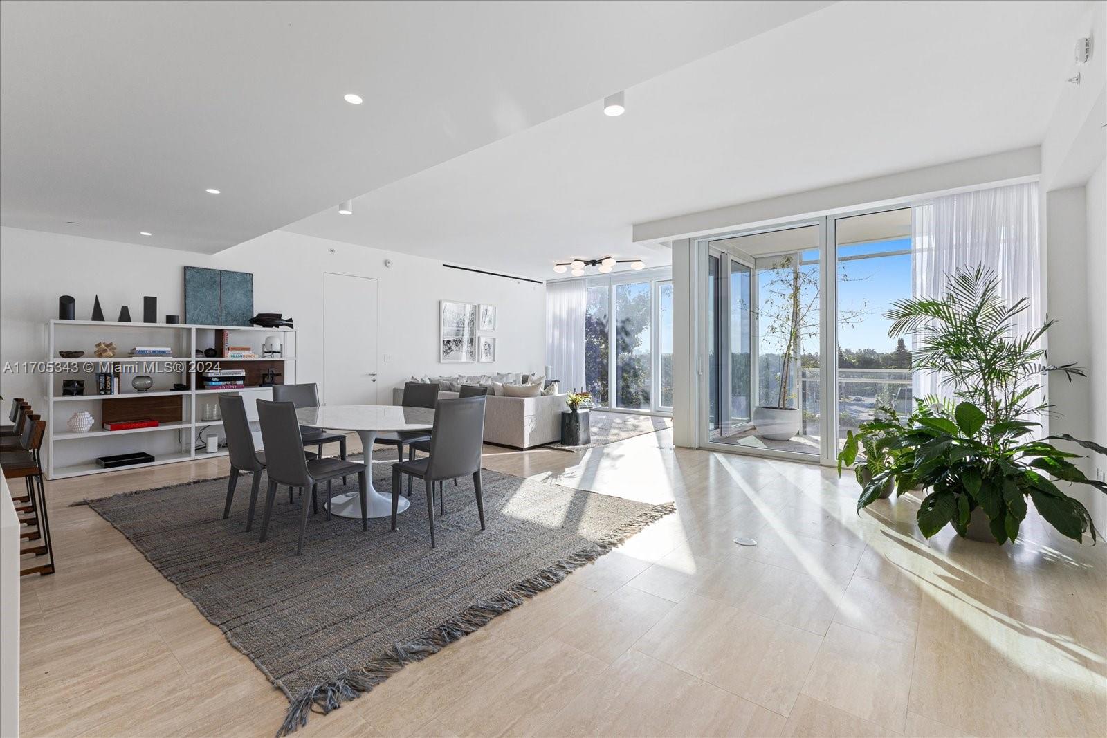 9001 Collins Ave # 402 Unit: S-402