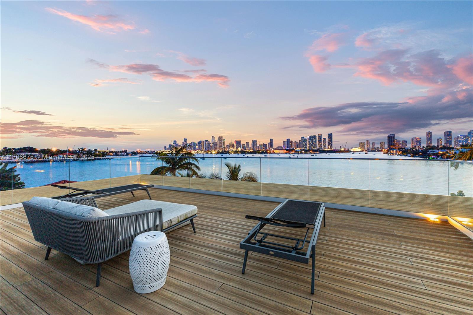 40 W San Marino Dr