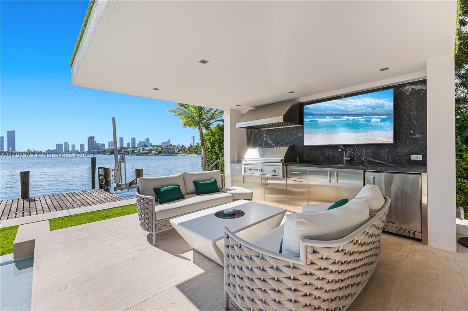 40 W San Marino Dr