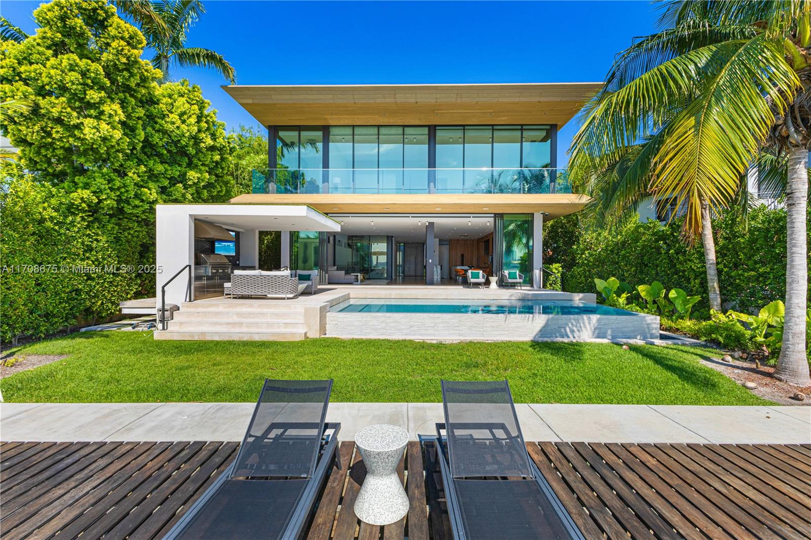 40 W San Marino Dr
