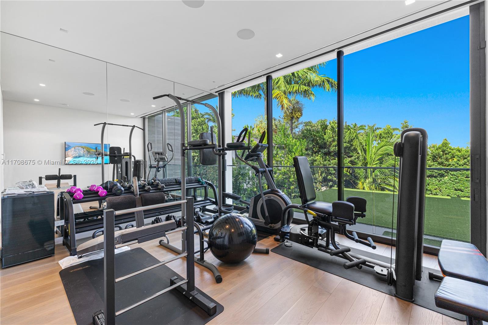 40 W San Marino Dr