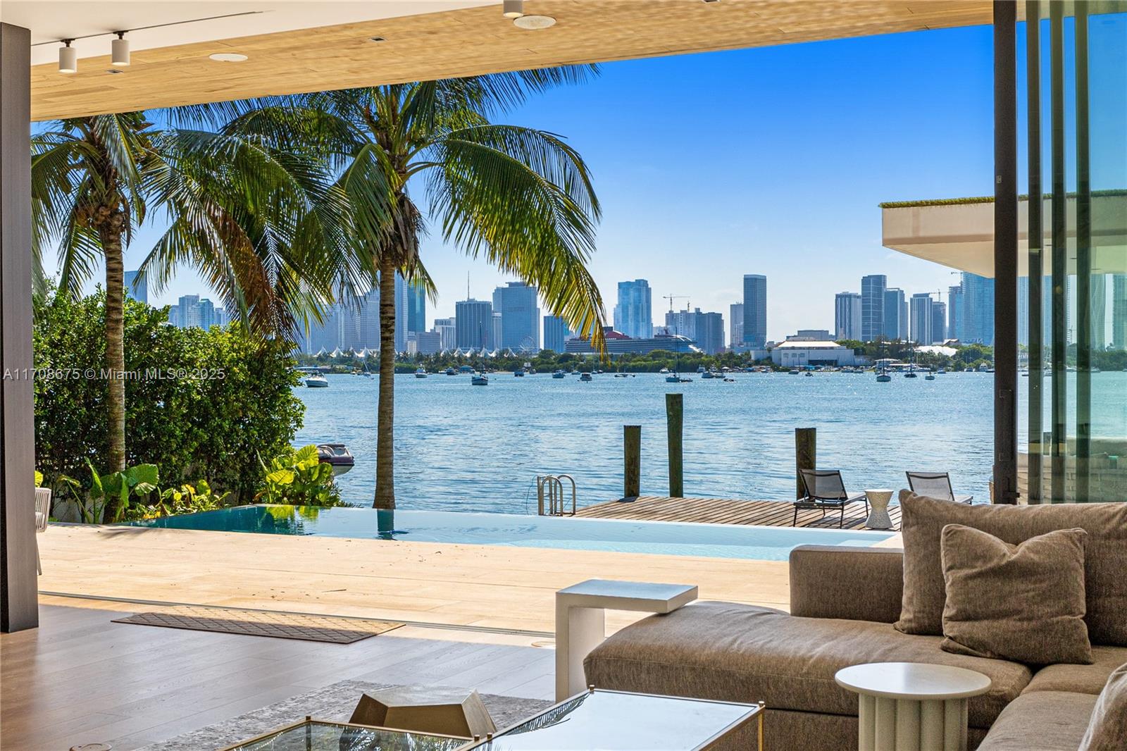 40 W San Marino Dr