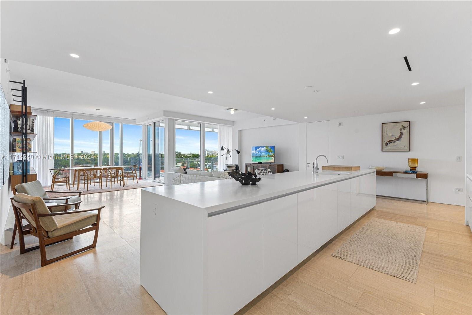 9001 Collins Ave # 502 Unit: S-502
