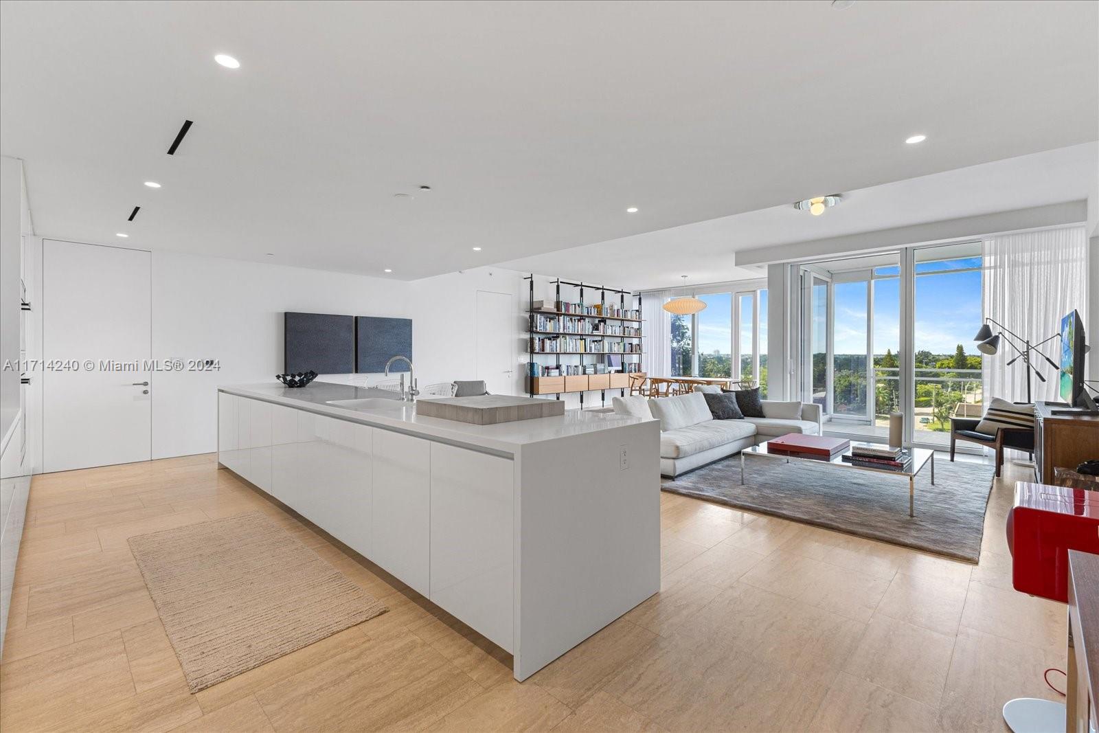 9001 Collins Ave # 502 Unit: S-502