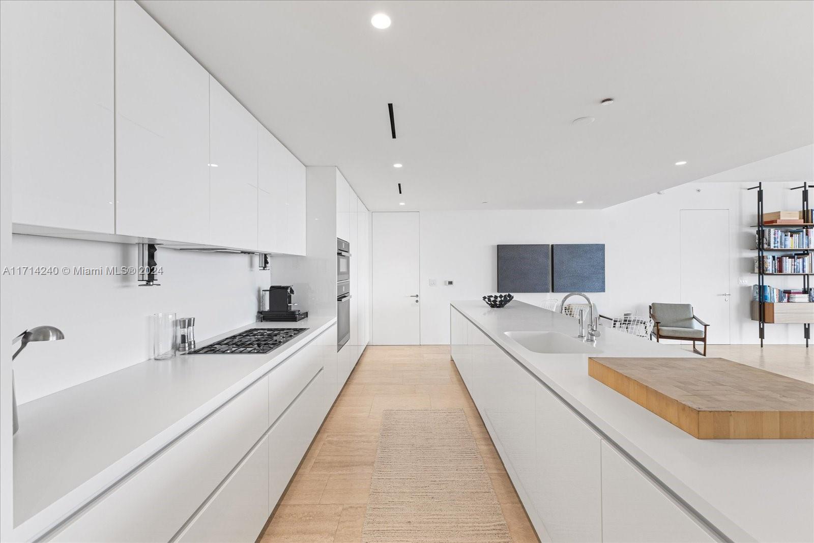 9001 Collins Ave # 502 Unit: S-502