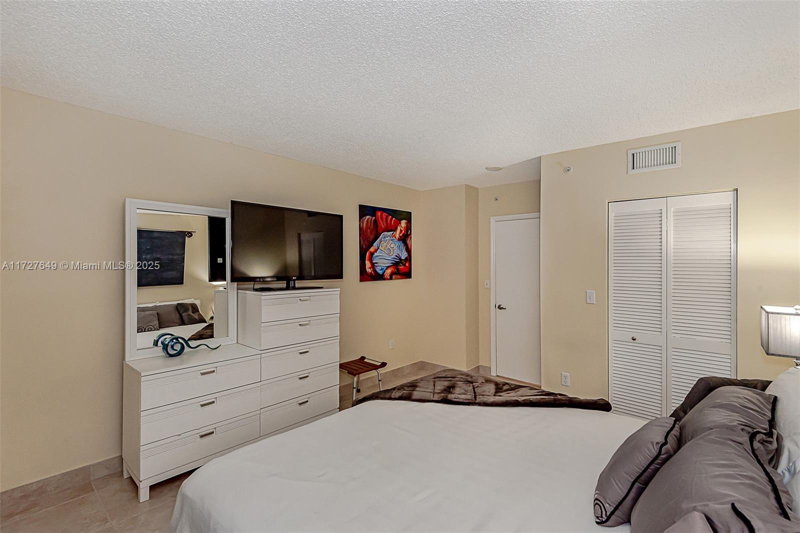 90 Alton Rd # 501