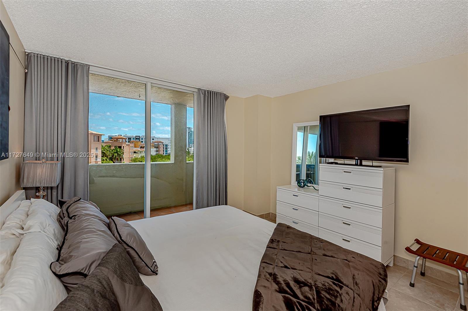 90 Alton Rd # 501