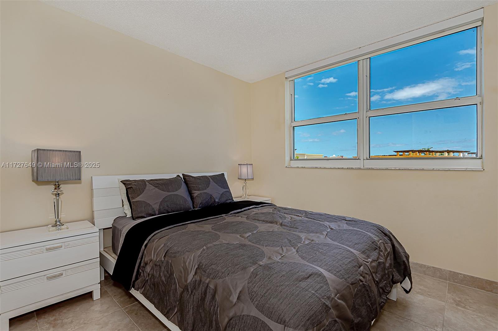 90 Alton Rd # 501