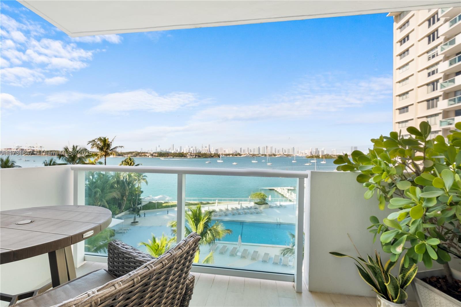 1200 West Ave # 505