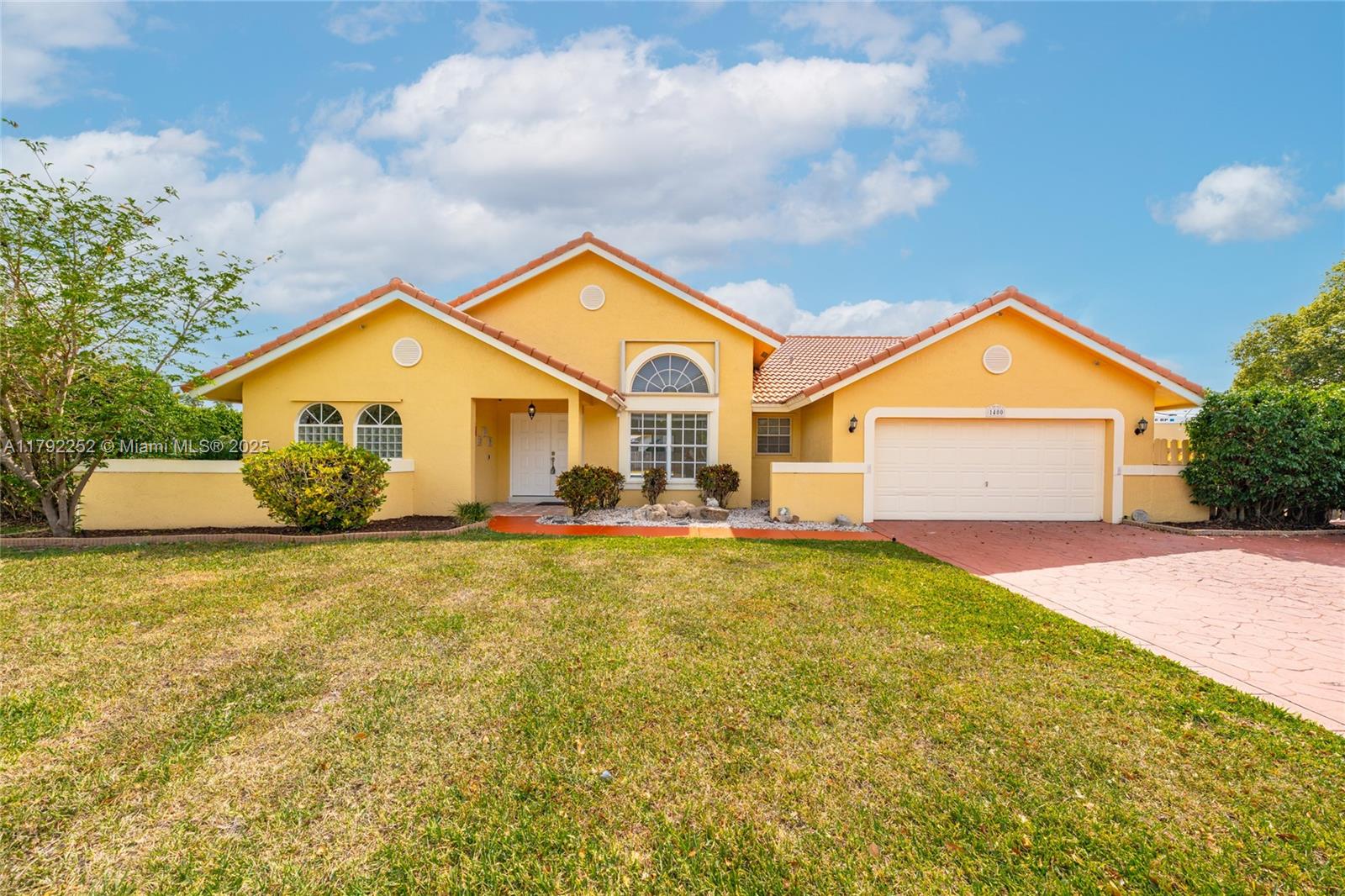 1400 SW 54th Ave