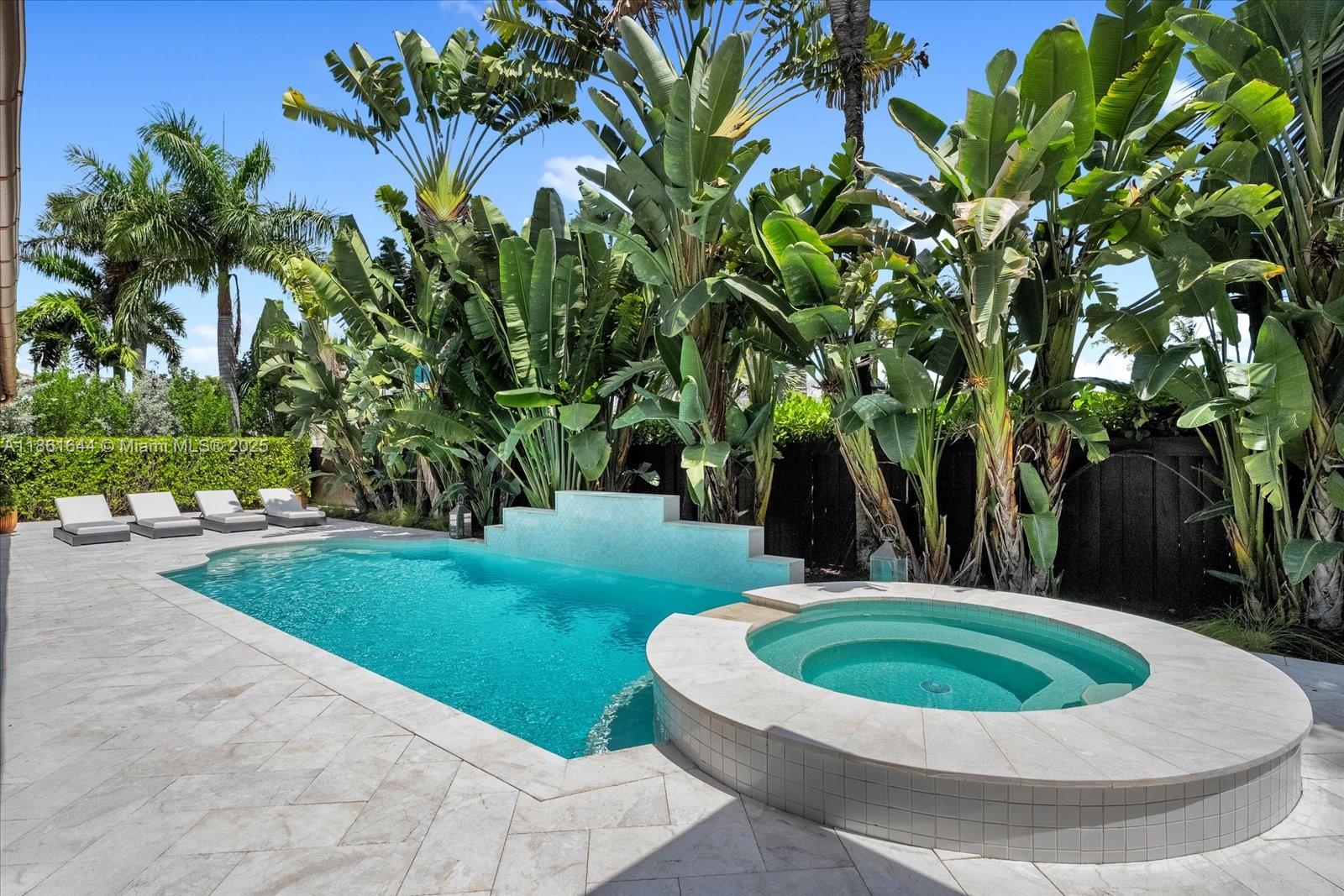 287 Palm Ave