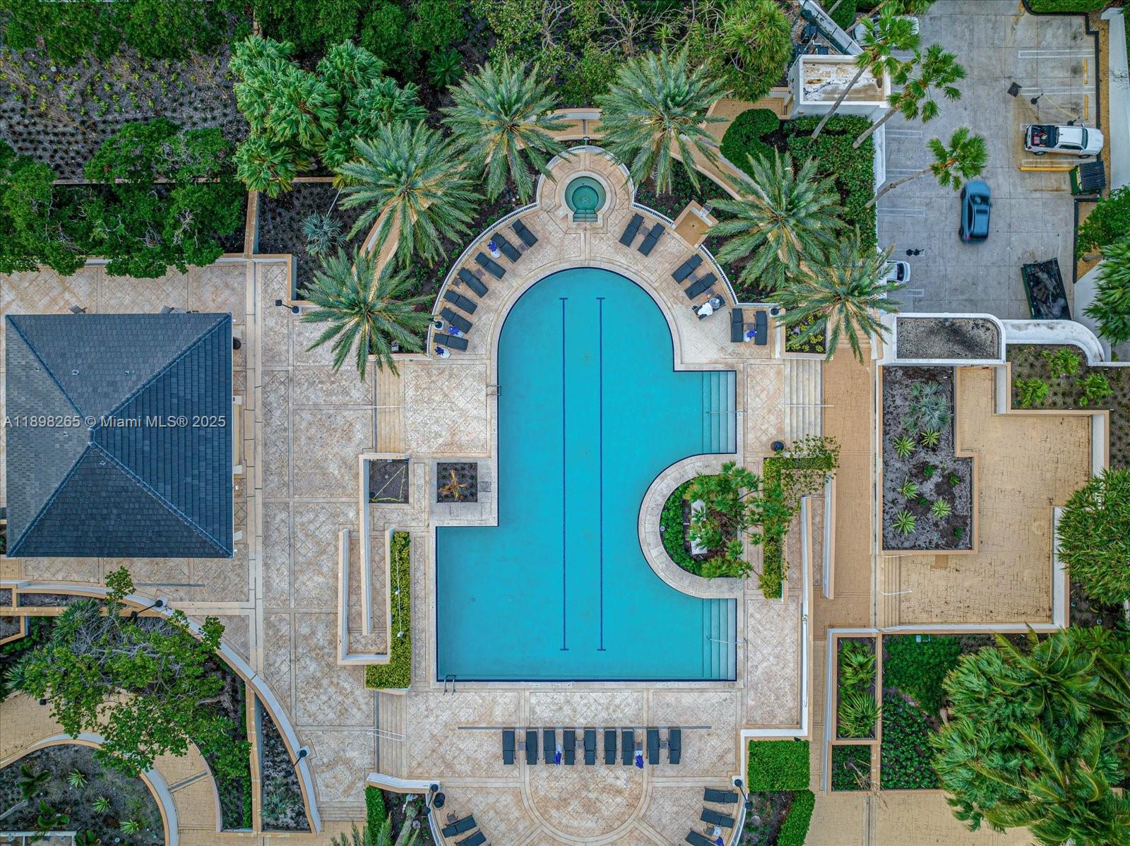 21200 Point Pl Unit: PH 1 (2804)