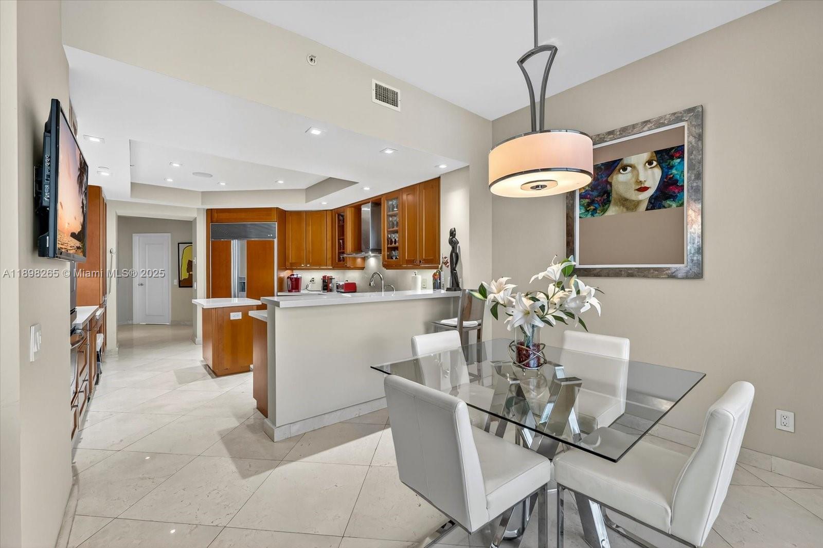 21200 Point Pl Unit: PH 1 (2804)