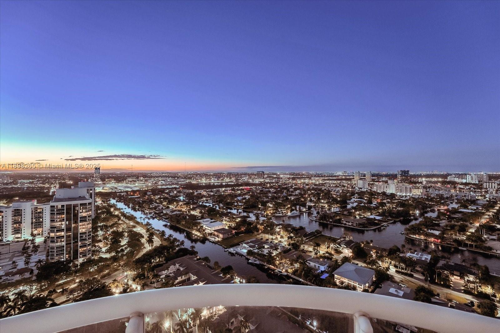 21200 Point Pl Unit: PH 1 (2804)