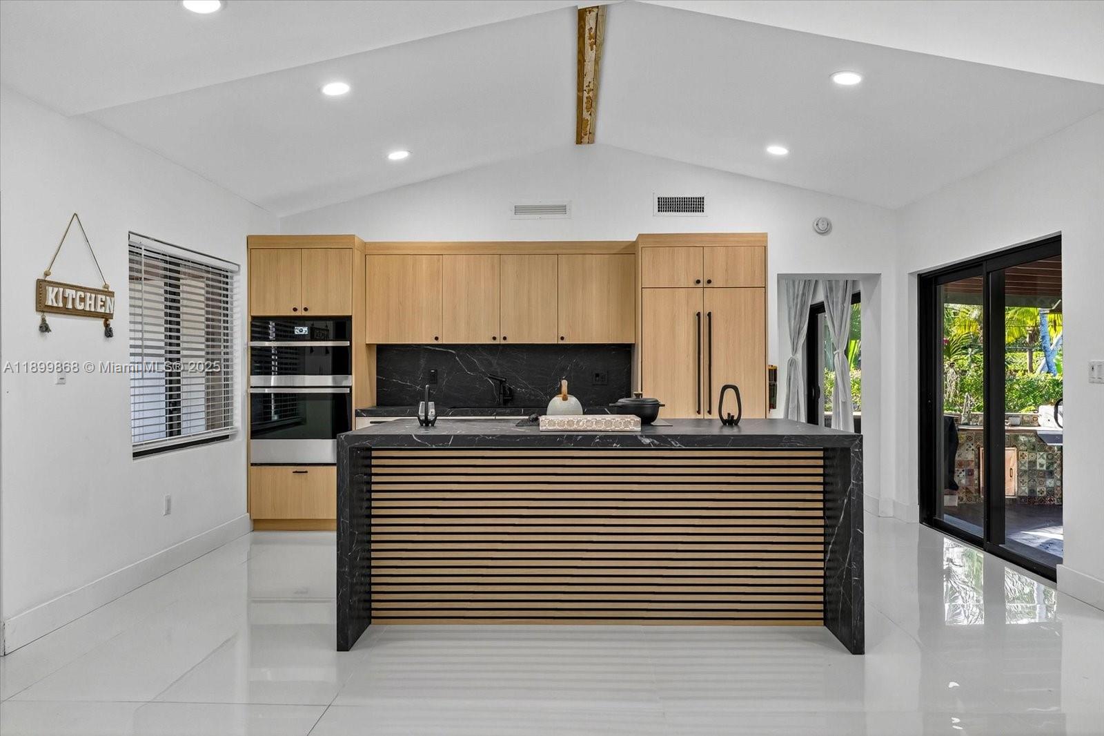 125 NE 107th St, Miami Shores