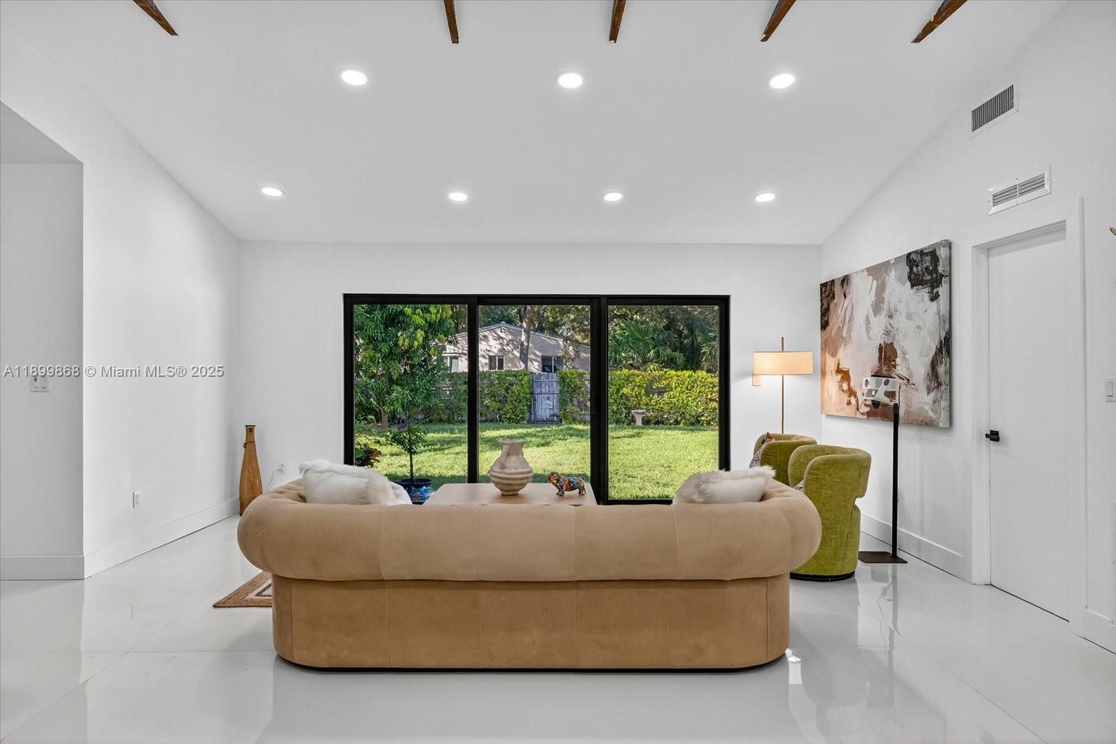 125 NE 107th St, Miami Shores