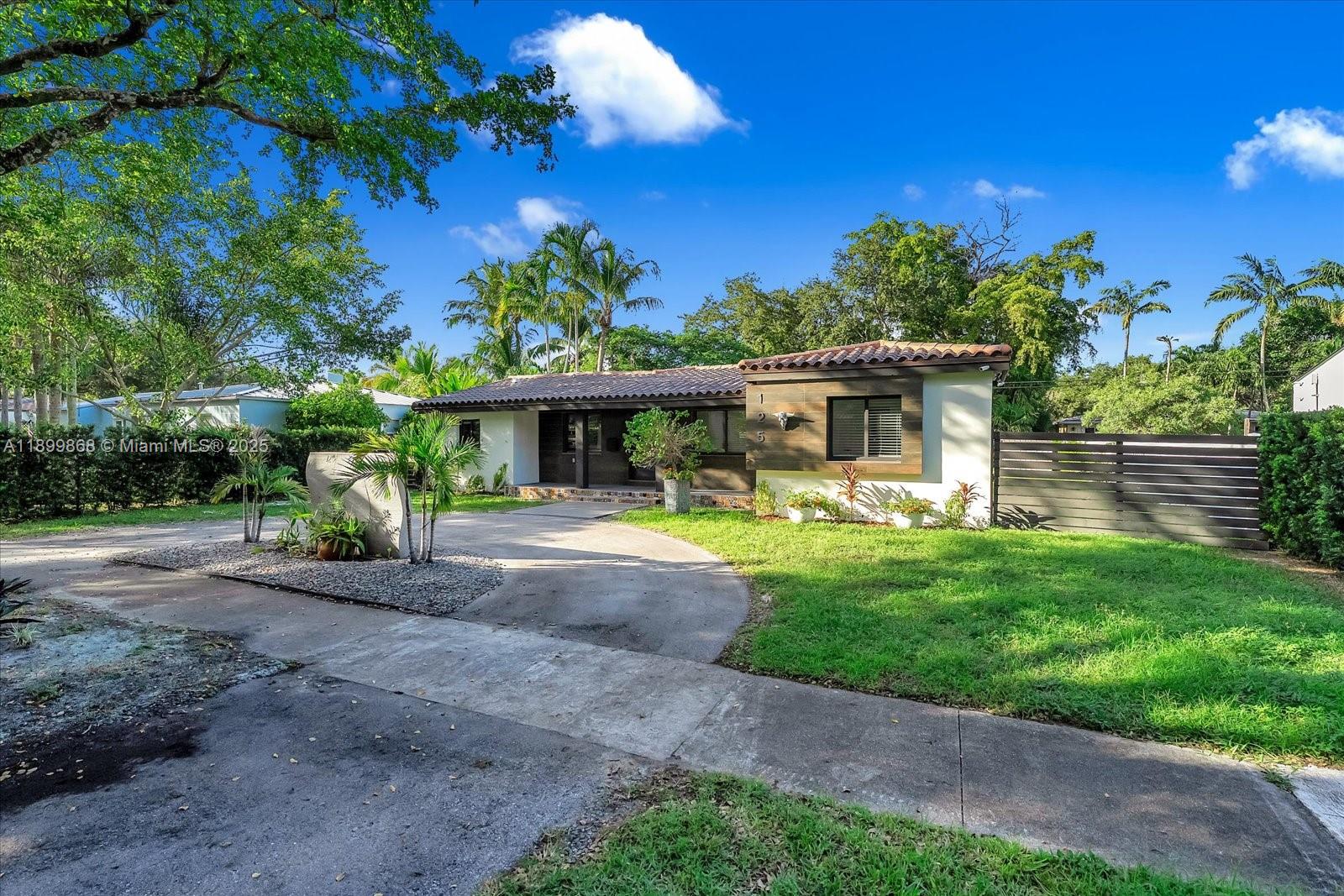 125 NE 107th St, Miami Shores