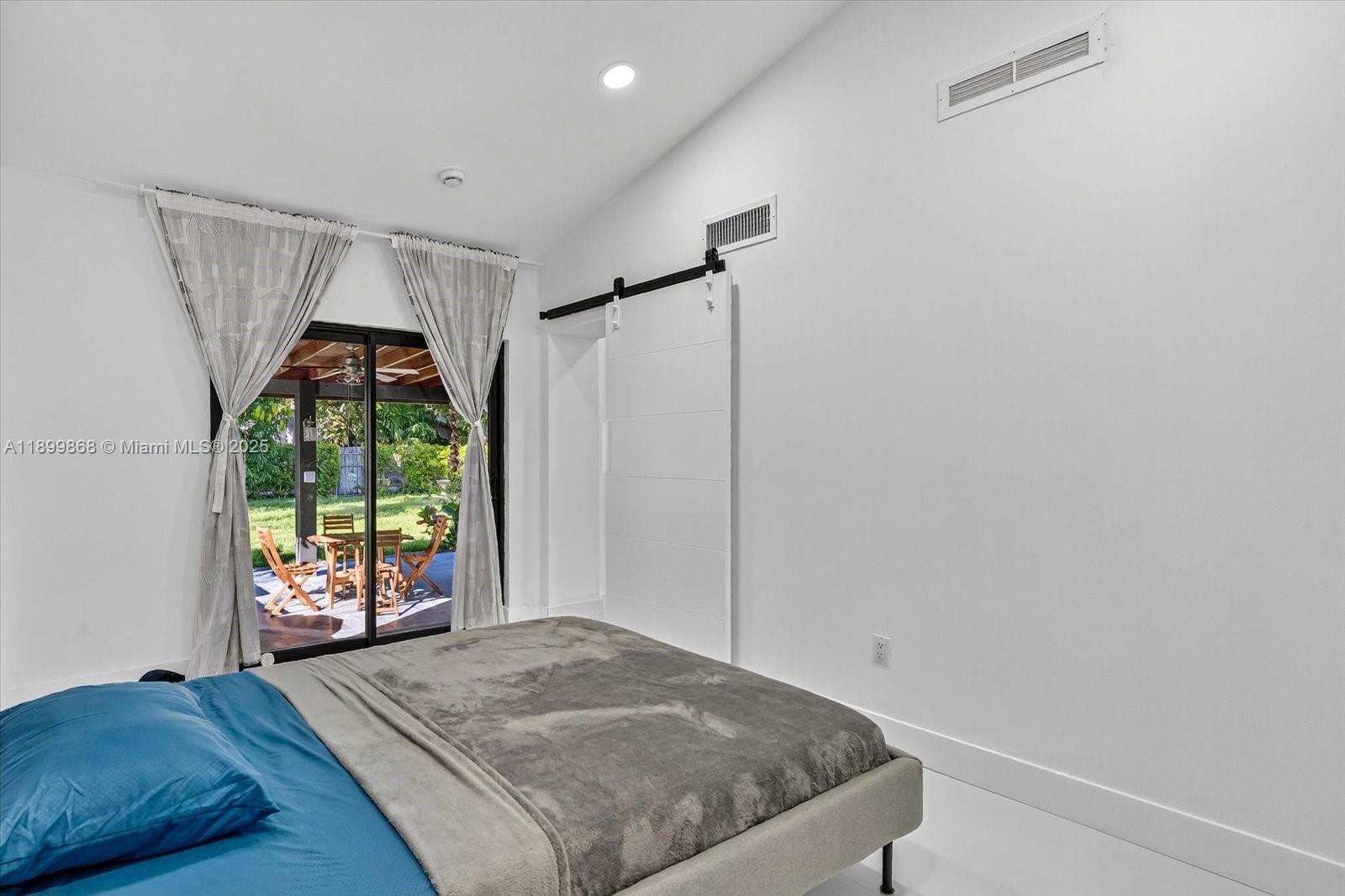 125 NE 107th St, Miami Shores