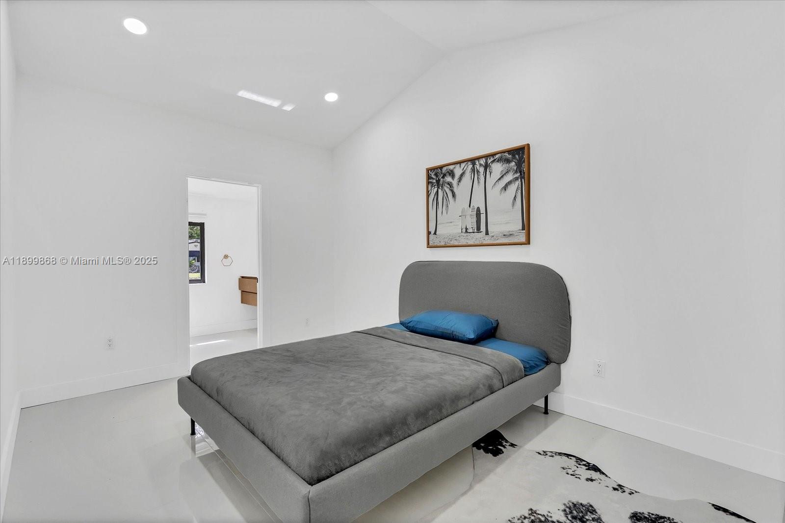 125 NE 107th St, Miami Shores