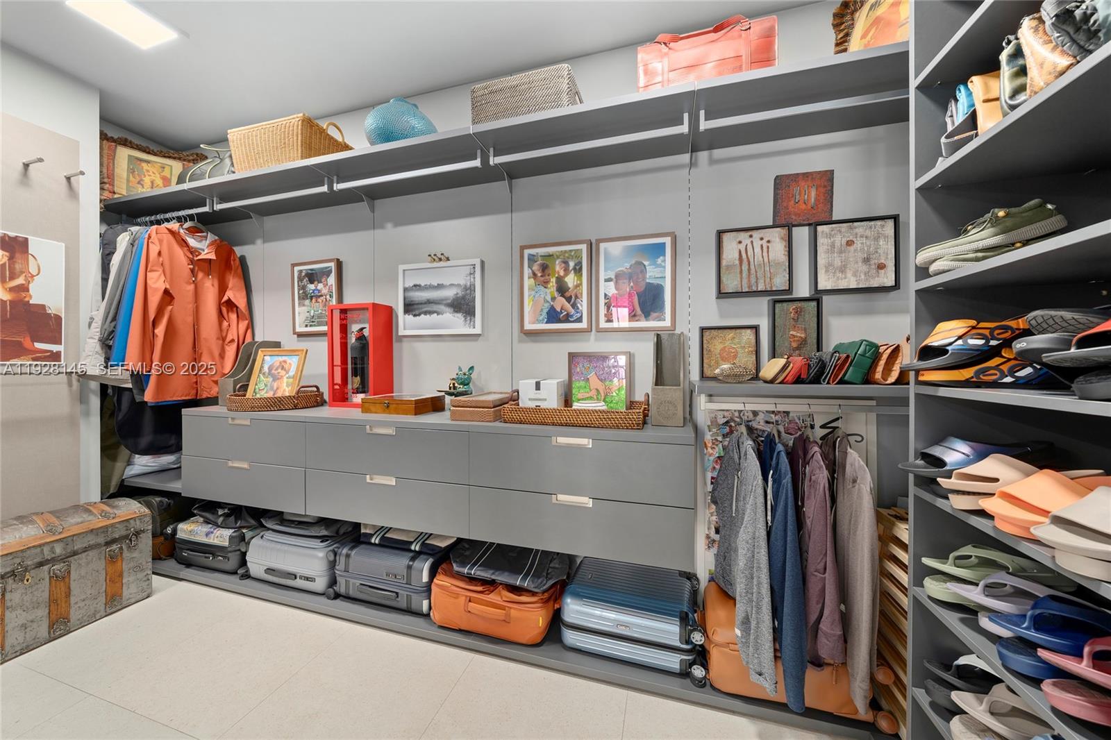 3581 E Glencoe St # 403