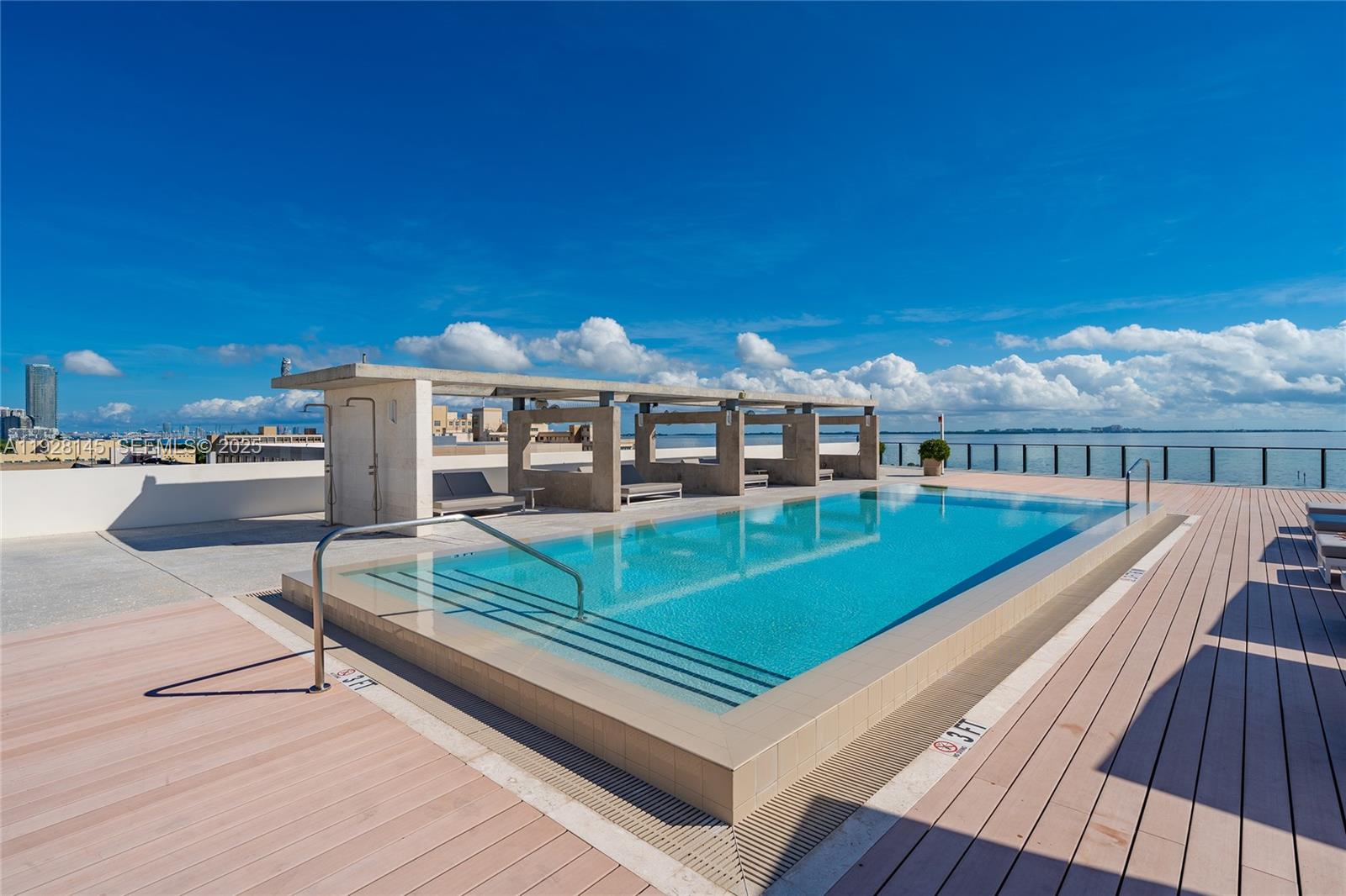 3581 E Glencoe St # 403