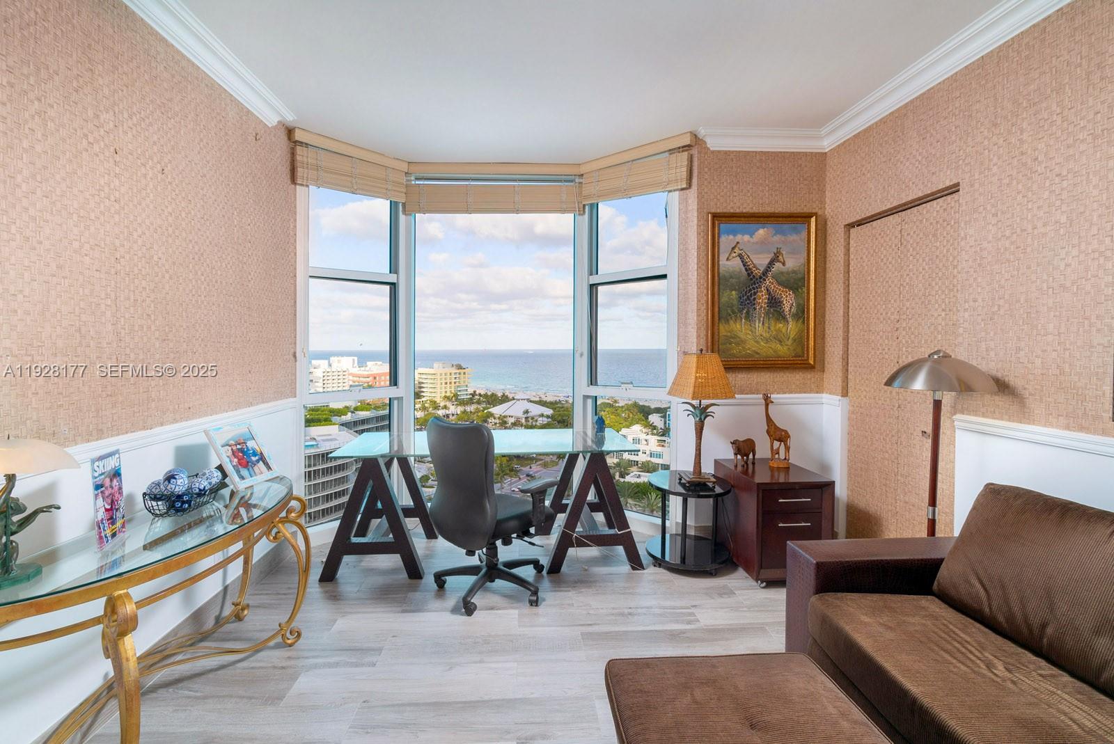 300 S Pointe Dr # 1701