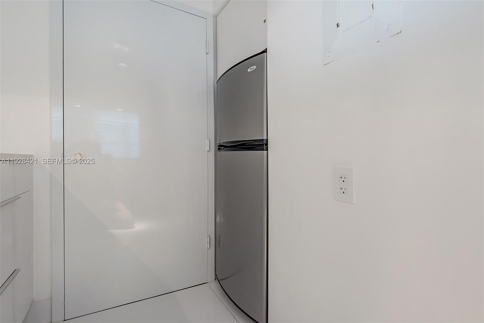 100 Lincoln Rd # 839