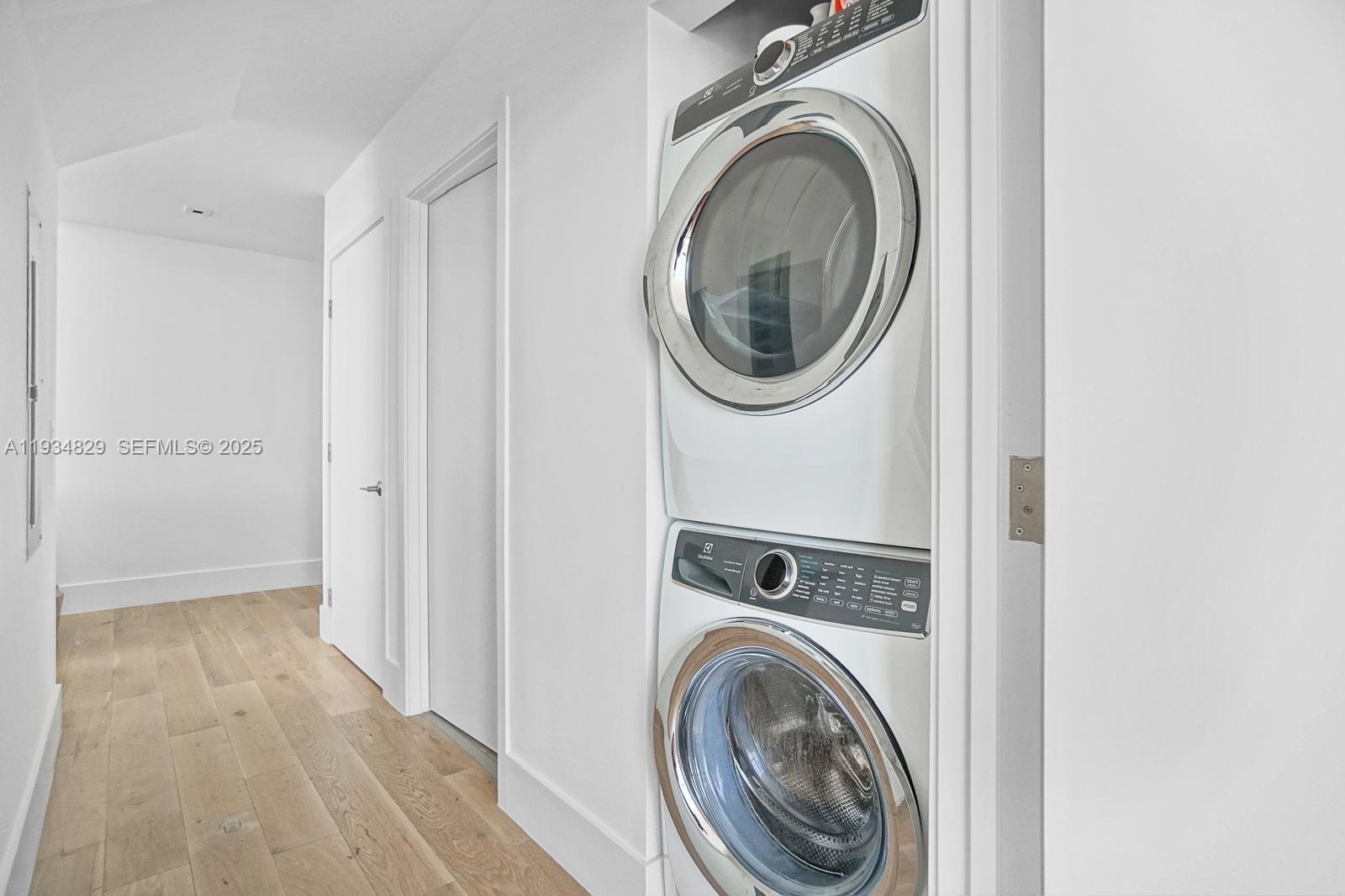 788 NE 23rd St # 202