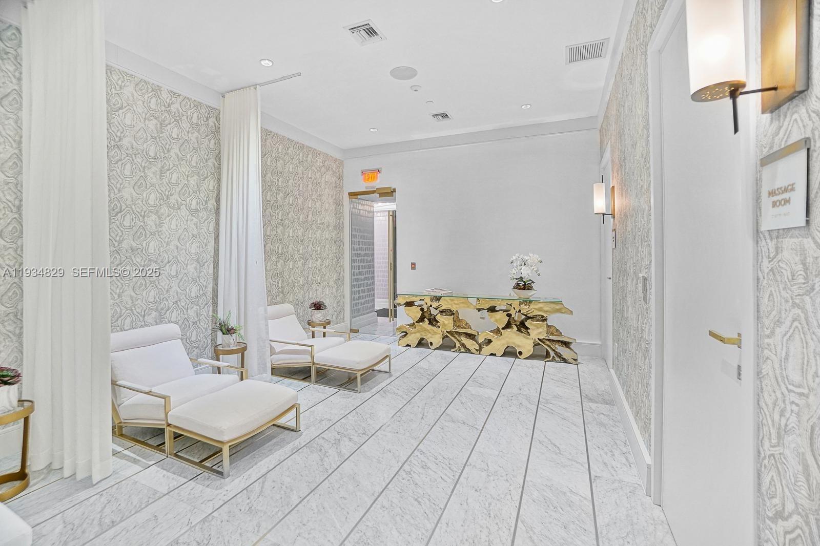 788 NE 23rd St # 202