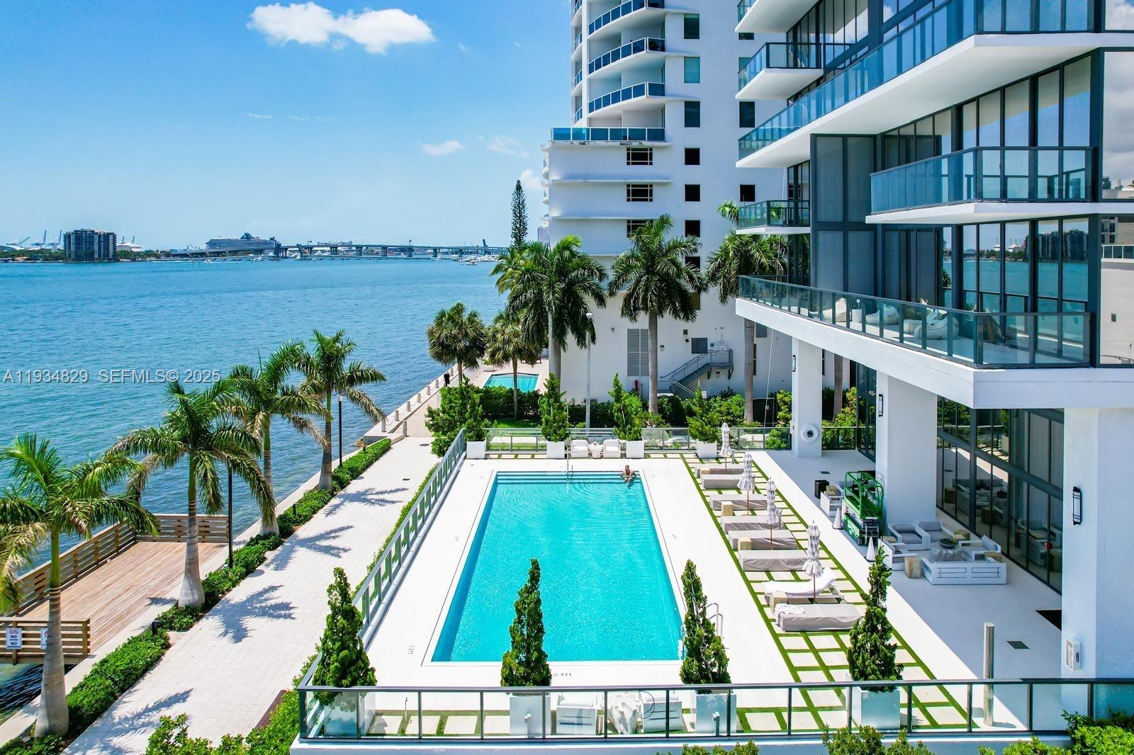 788 NE 23rd St # 202