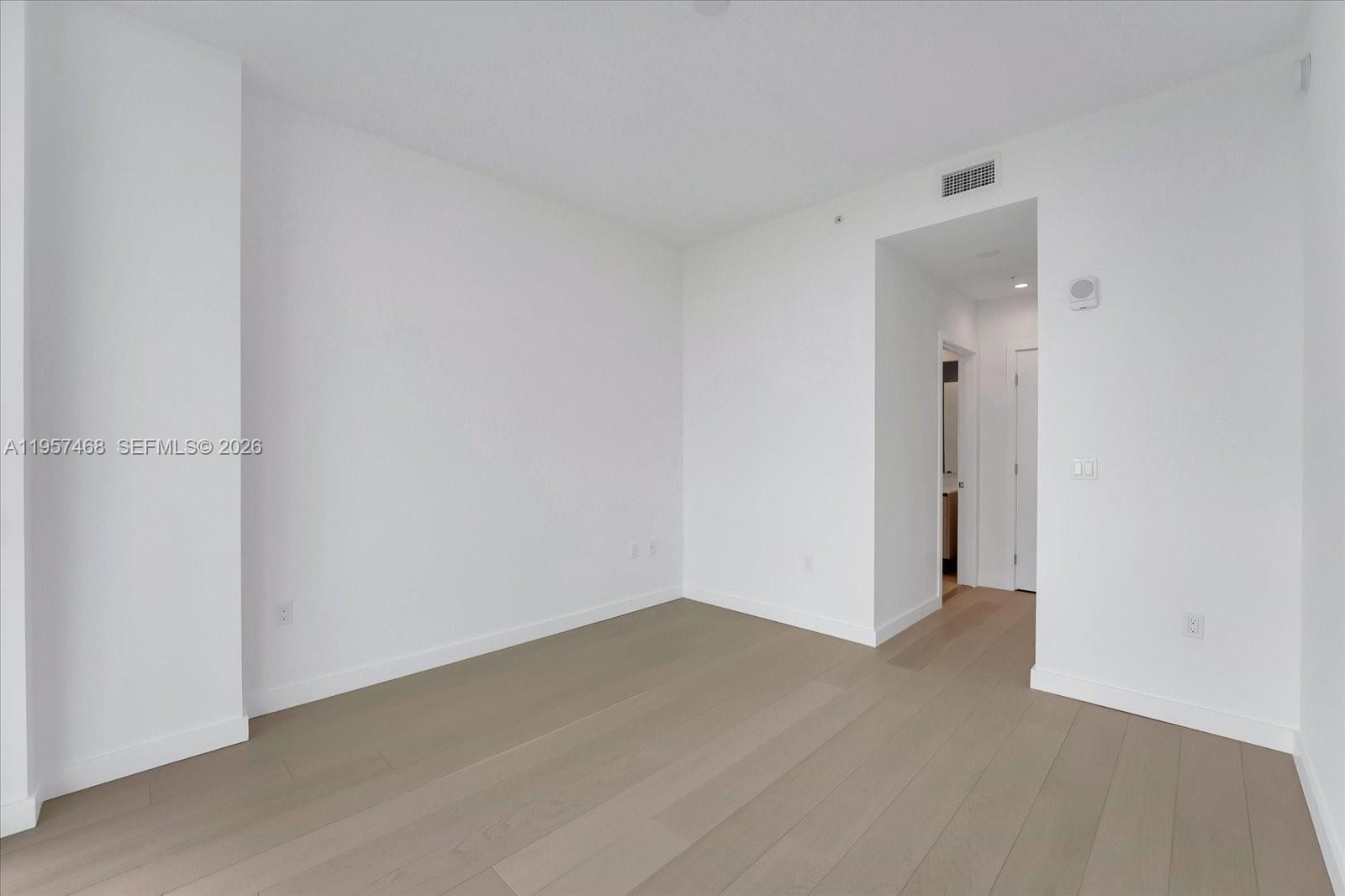 9201 E Bay Harbor Unit: LPH_711